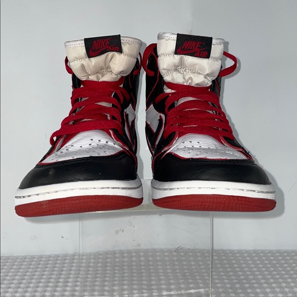 NIKE AIR JORDAN 1 RETRO HIGH OG BLOODLINE SNEAKERS FTL-01-154 main image 6